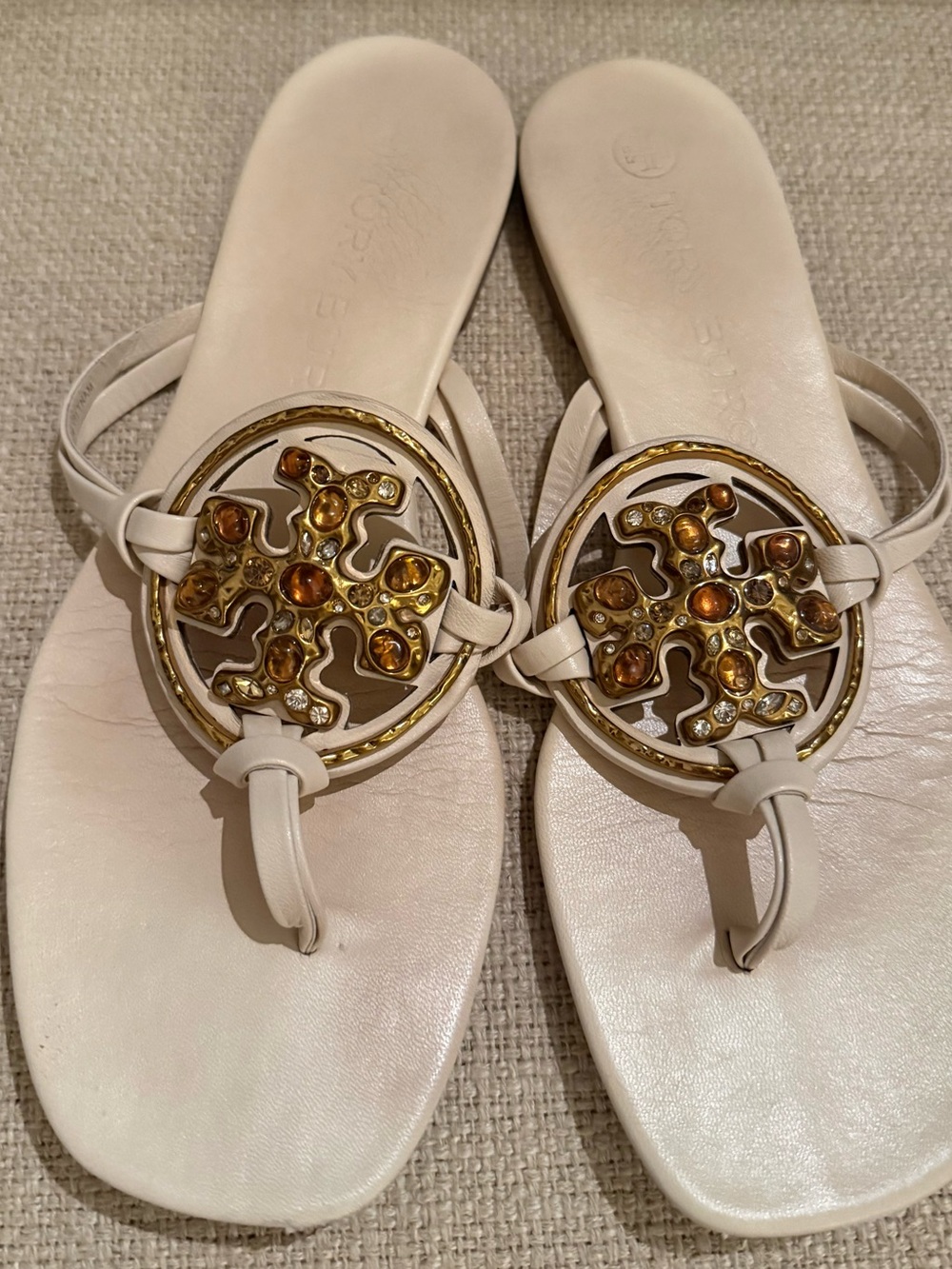 Tory Burch White Leather Thong Sandals with Gold & Amber Emblem